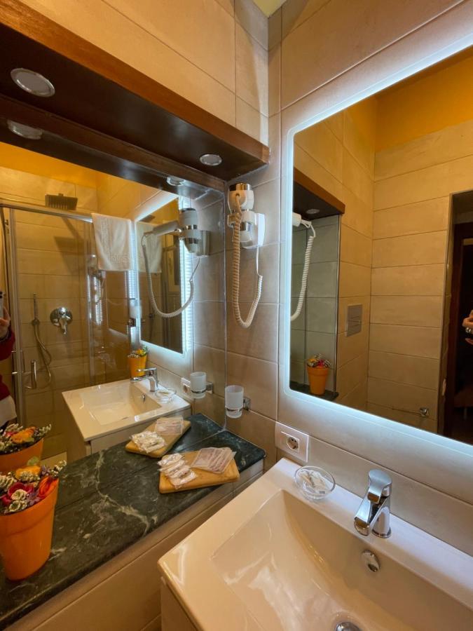Hotel Napule E ... Neapol Zewnętrze zdjęcie
